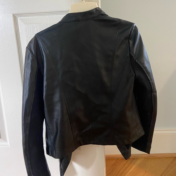 BB DAKOTA - Leather Jacket size Small - Picture 2 of 3